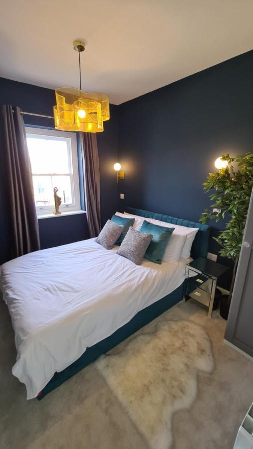 The Loughborough - Elegant, Glamourous Boutique 1 Bed, Central Truro Exterior photo